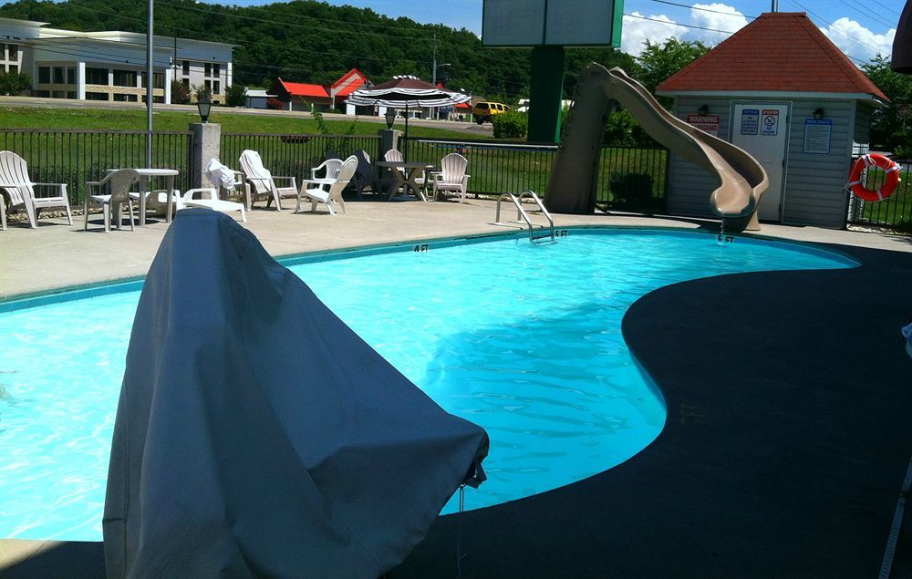 Econo Lodge Sevierville / Pigeon Forge Buitenkant foto